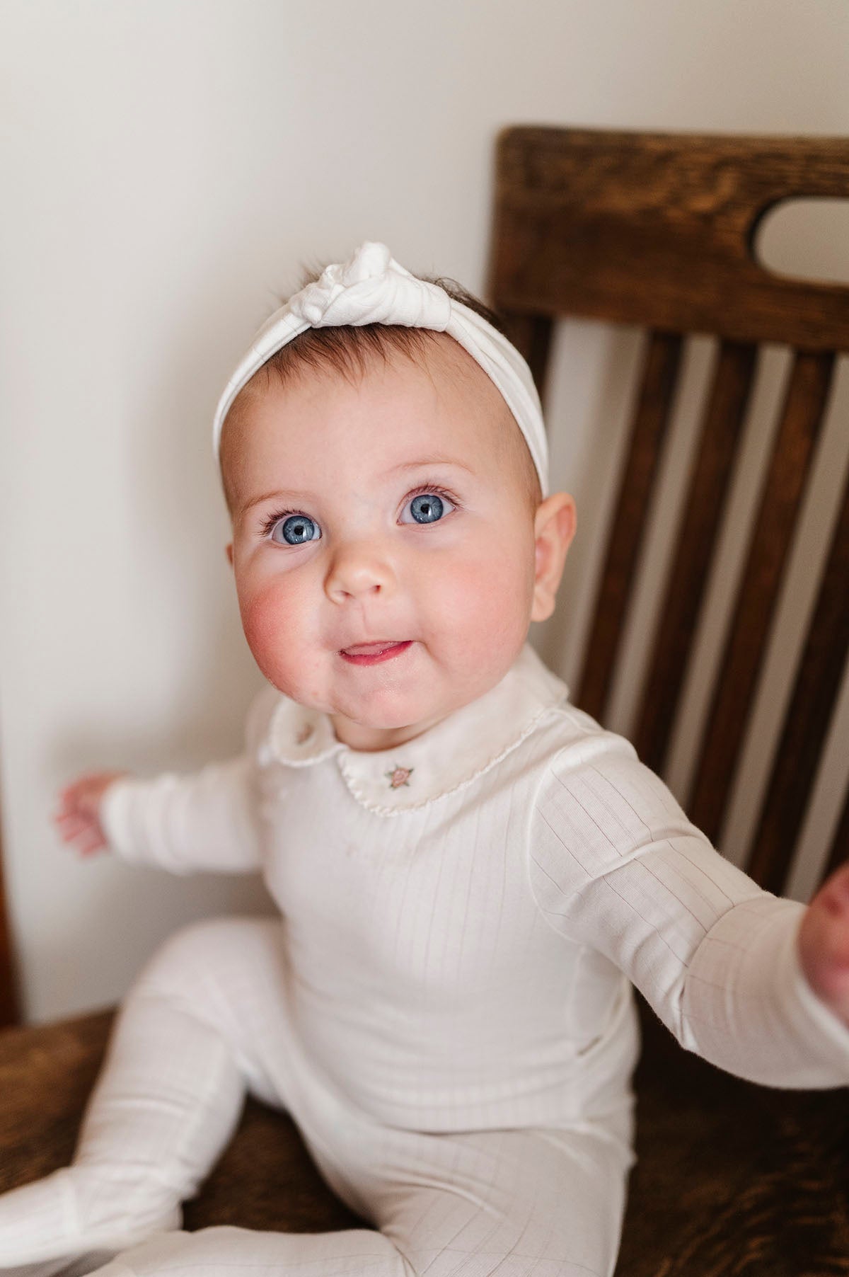 Bandeau côtelé en coton avec rosettes