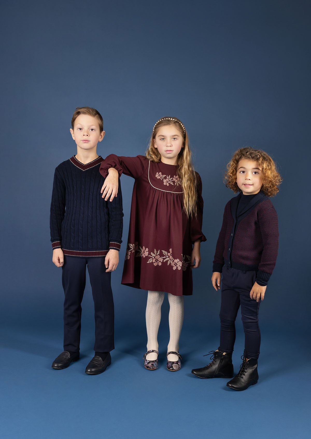 Robe en laine brodée – Rouge