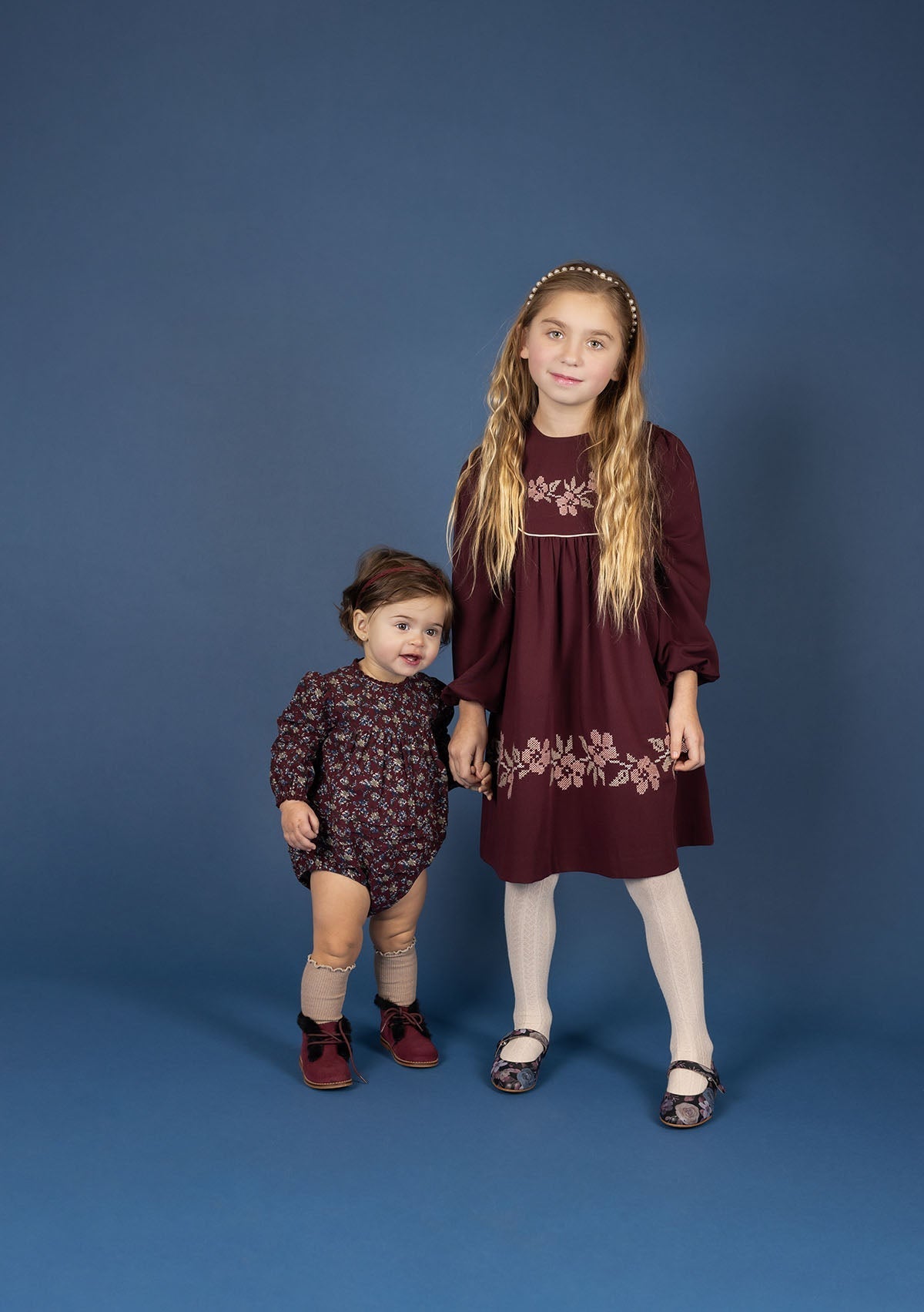 Robe en laine brodée – Rouge