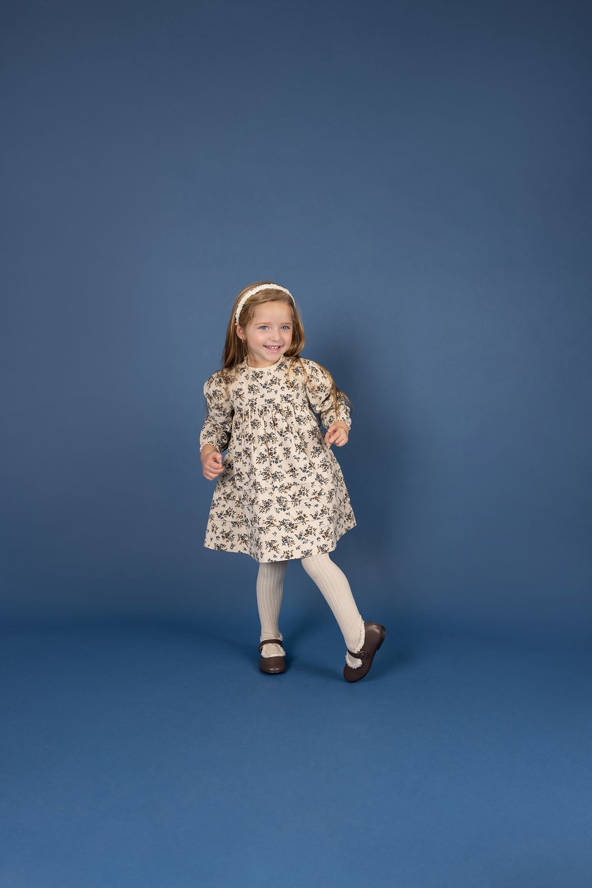 Robe Florale Brossée – Ivoire