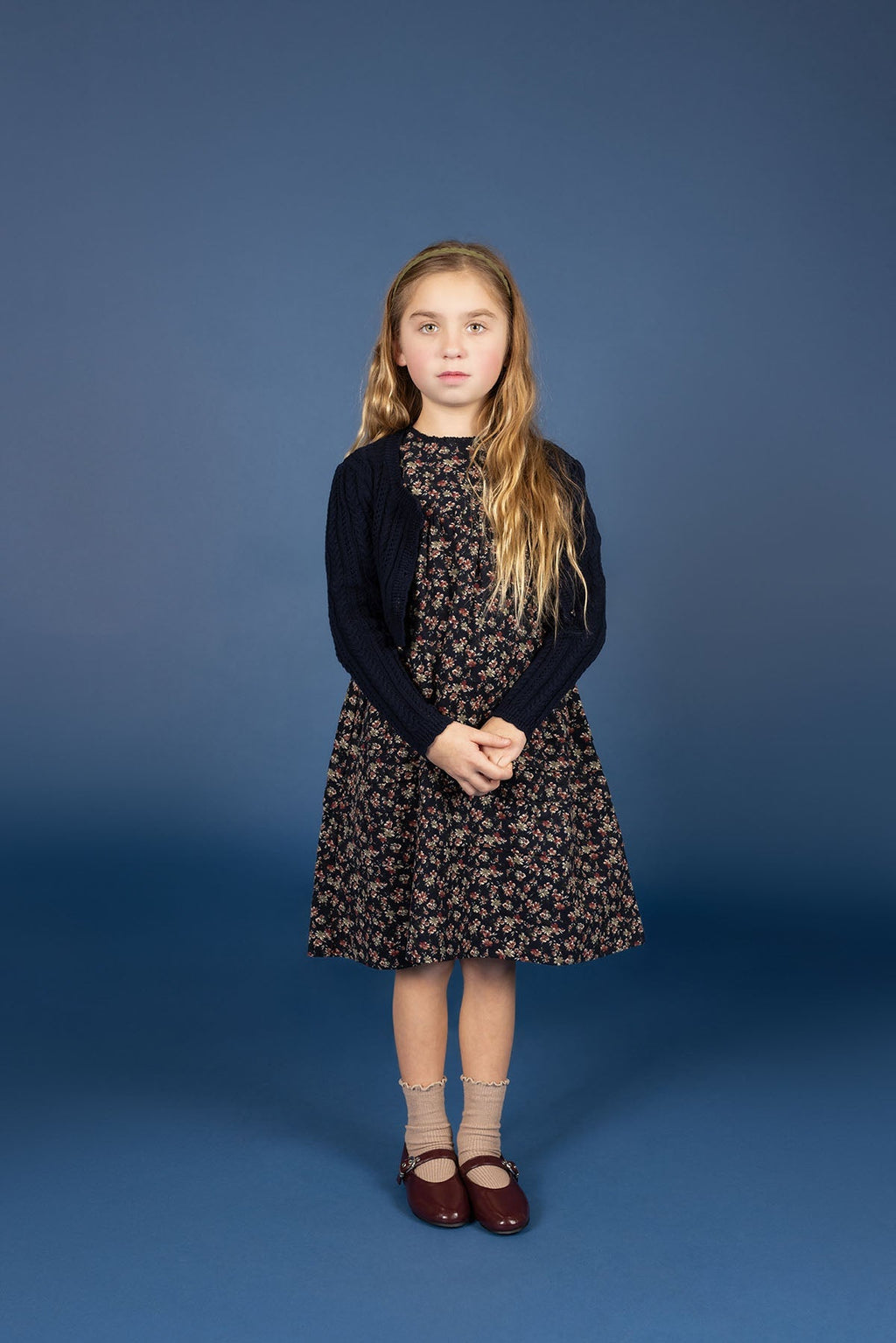 Robe florale brossée – Marine