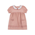 Robe à manches courtes à col tulipe