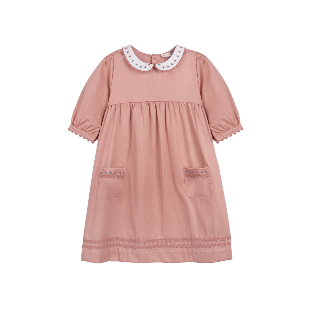 Robe à col tulipe et manches trois-quarts