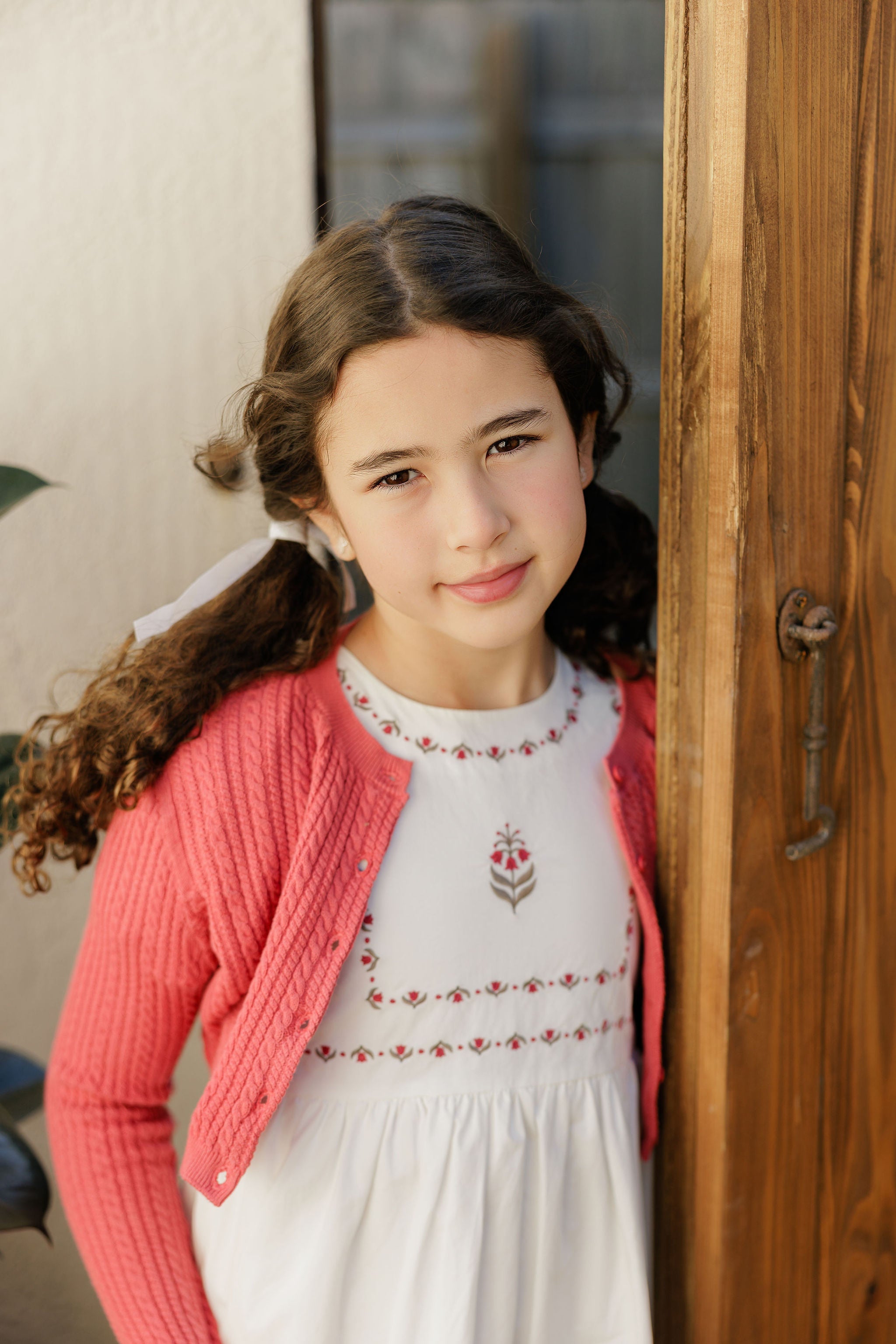 Gilet en maille torsadée pour filles – Rouge baie