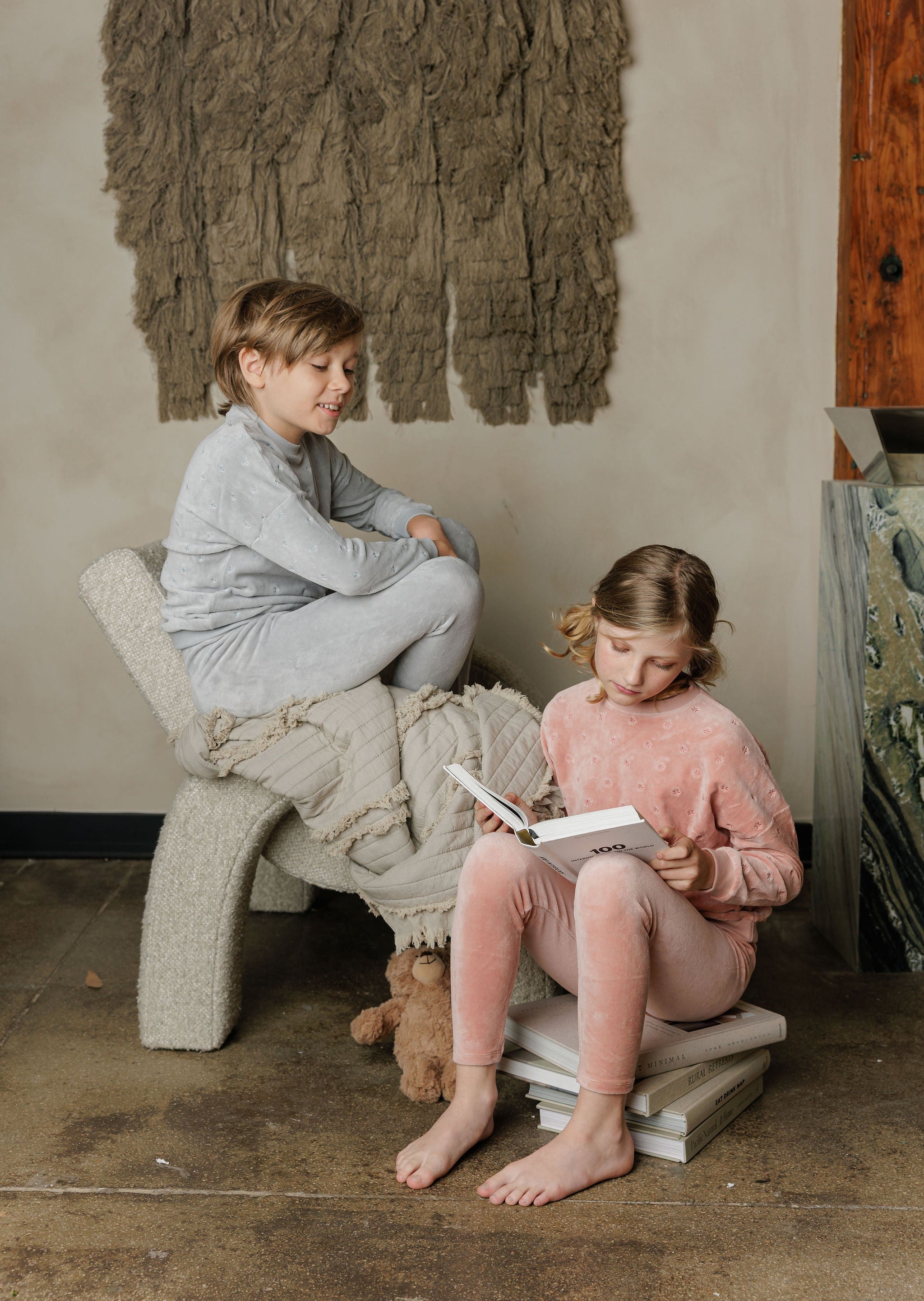 Ensemble de détente en velours brodé fleuri – Rose