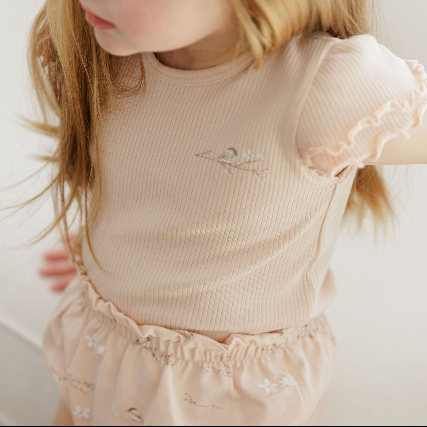 Ensemble T-shirt et bas côtelés en jersey de coton avec motifs oiseaux vintage