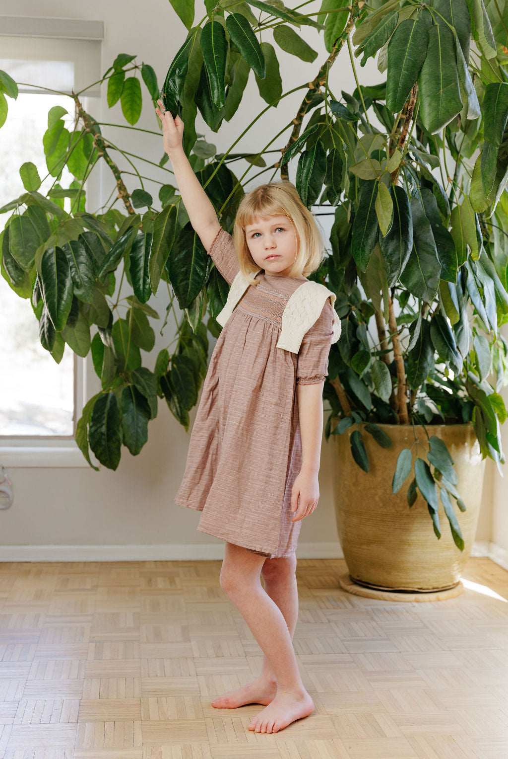 Robe en lin smockée à manches 3/4