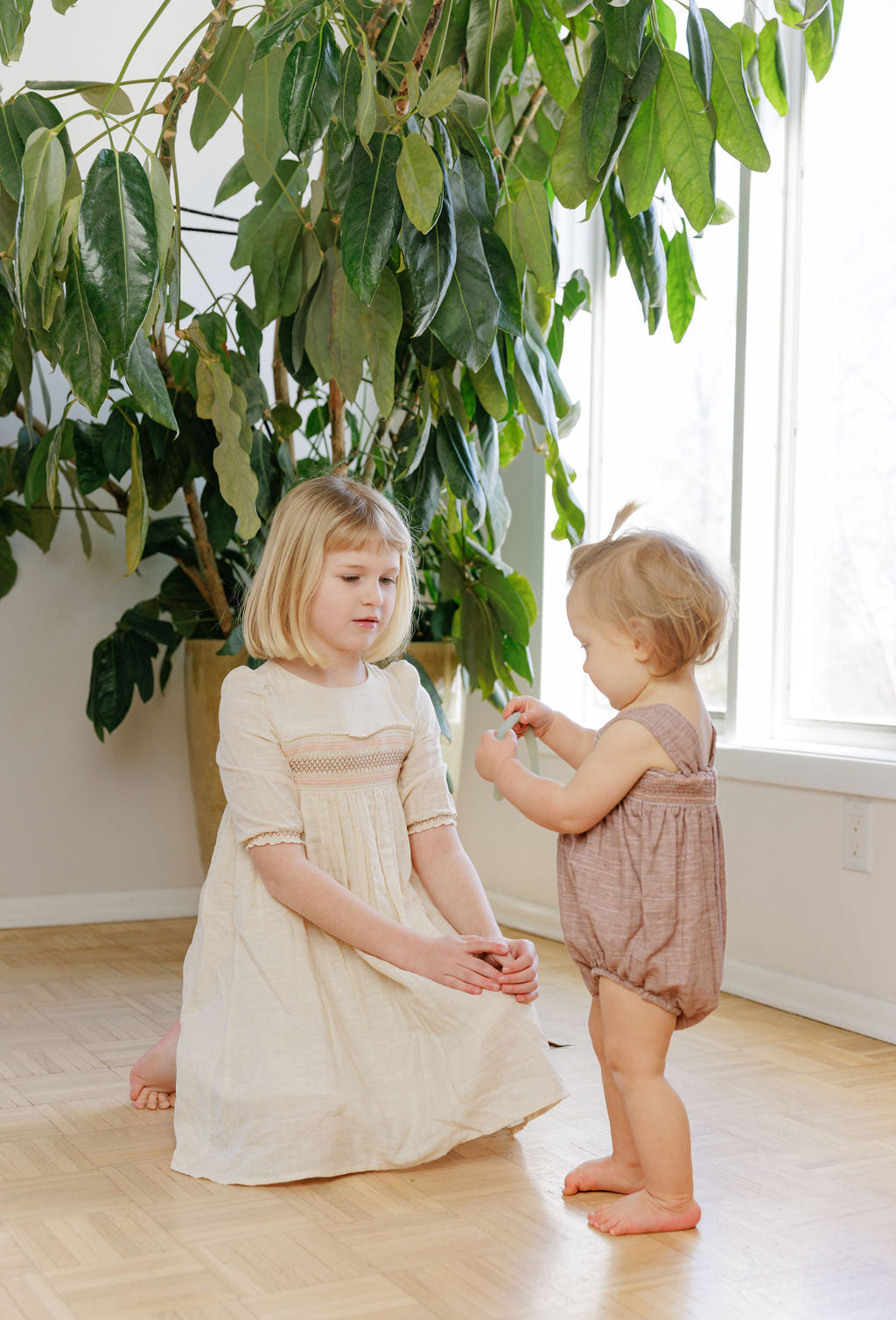 Robe en lin smockée à manches 3/4