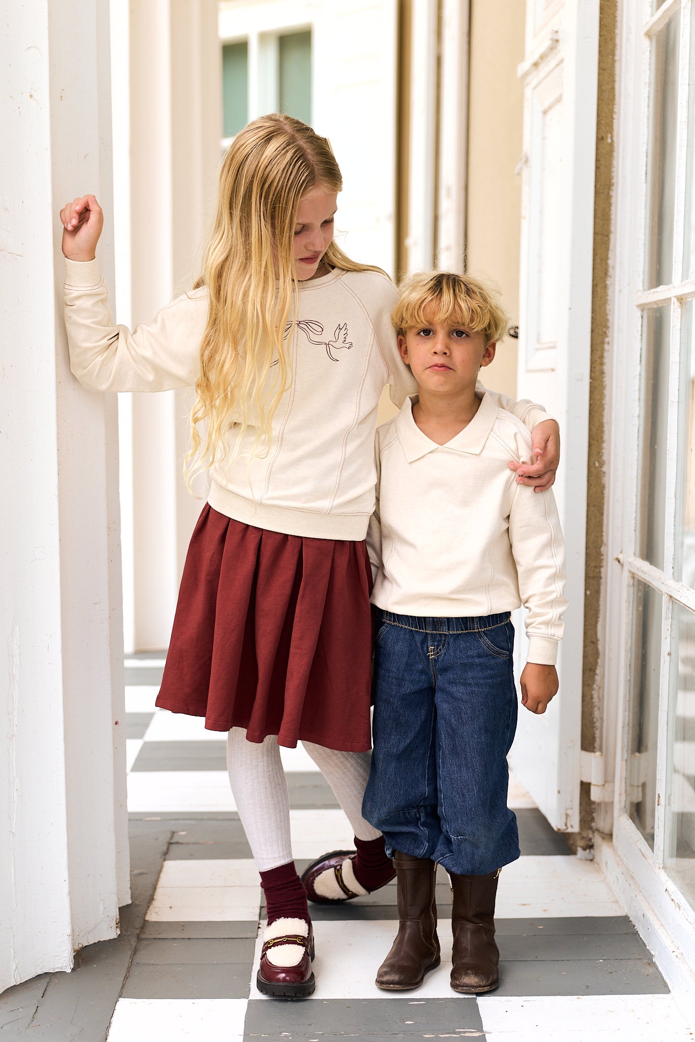 Sweat-shirt fille – Crème bordeaux – Couture oiseau
